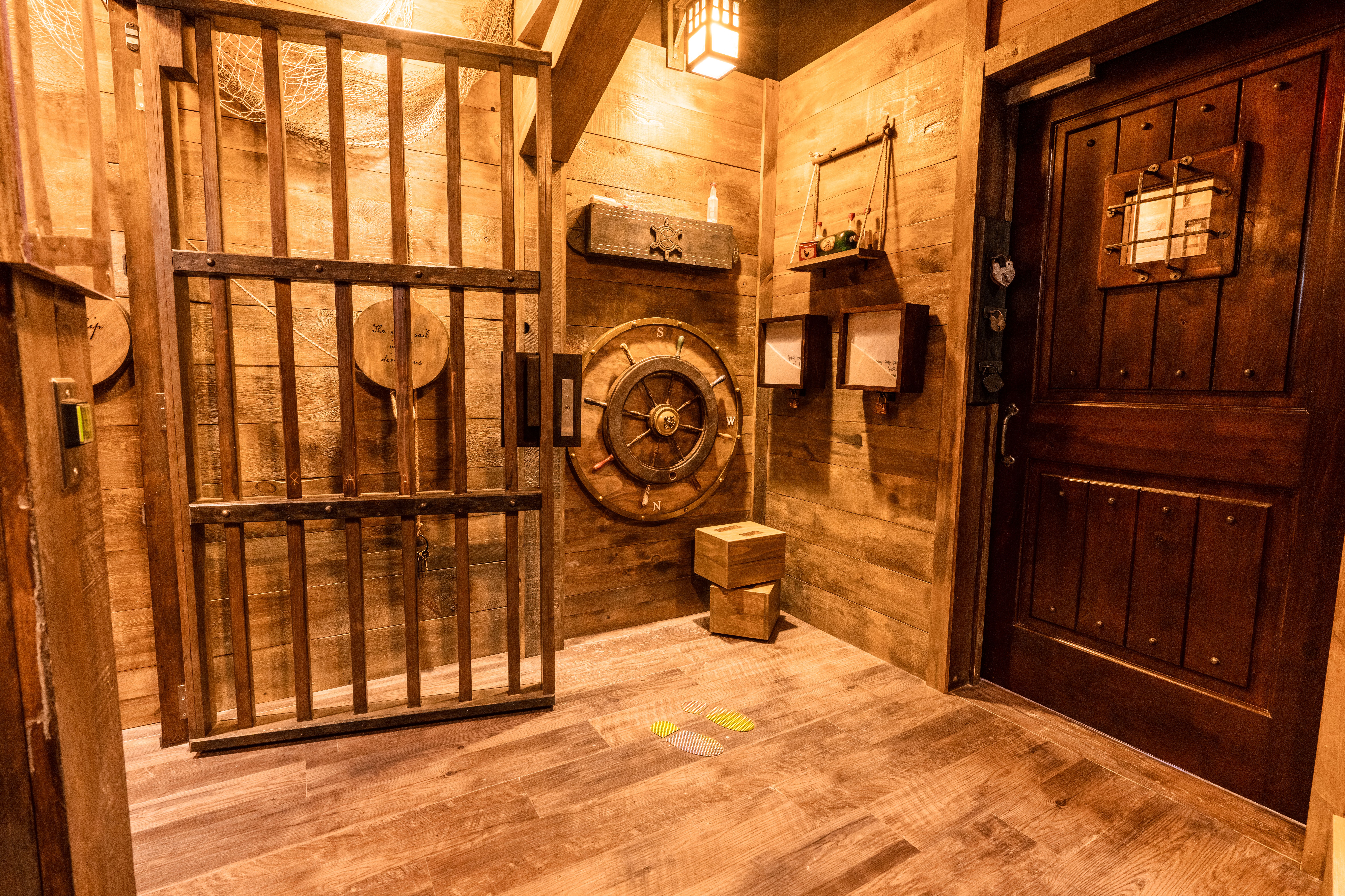 321xEsc - Pirates Environment - 0002 - Approved for Dist.jpg