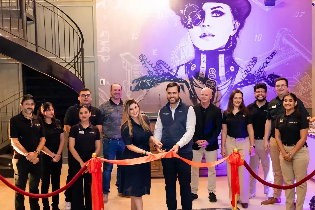 Ribbon Cutting Ava Cancun.webp